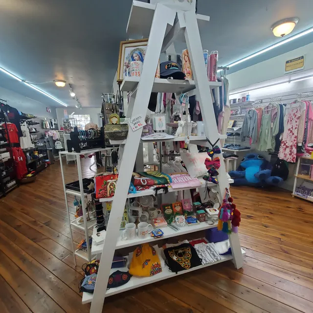 Waverly Gifts and More