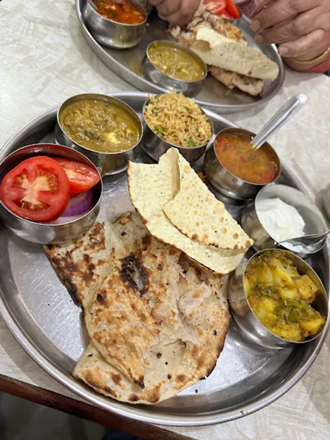 Shree Krishna Shakahari Bhojanalay