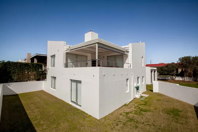 Harbour House 25 Self-catering Accommodation