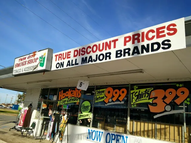 Twin City Smoke Shop