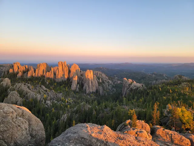 Little Devil's Tower Trailhead