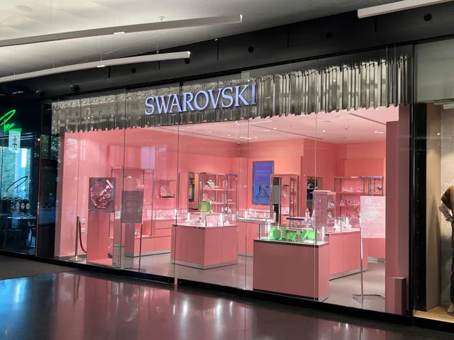 SWAROVSKI Store Sihlcity