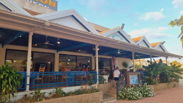 Pylion Tavern - Meze House