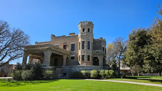 The Cottonland Castle