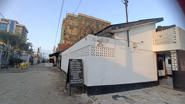 New Nice Star Lodge and Bar