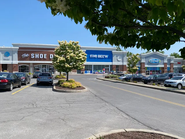 New Hartford Consumer Square