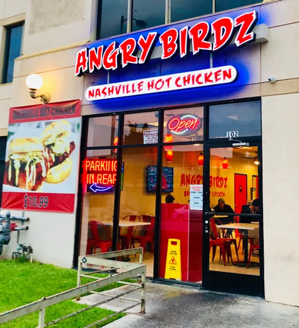 Angry Chickz - Hollywood
