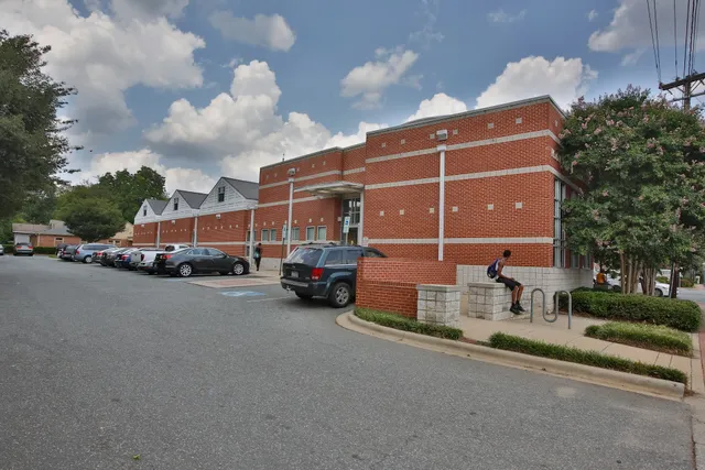 Charlotte Mecklenburg Library - Plaza Midwood