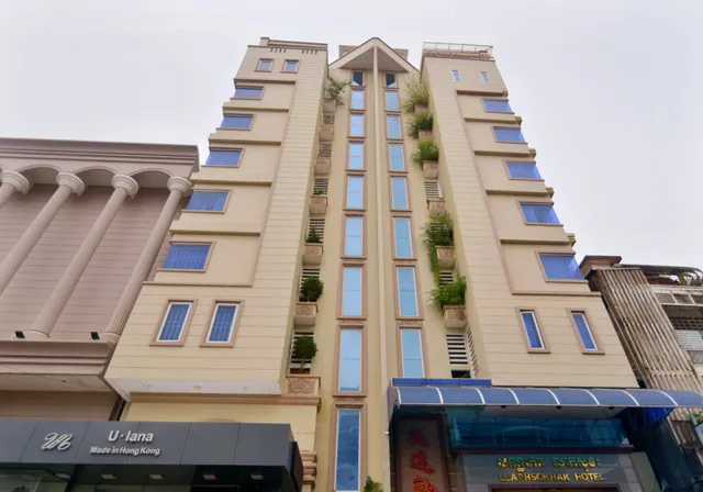 Leaph Sokhak Hotel