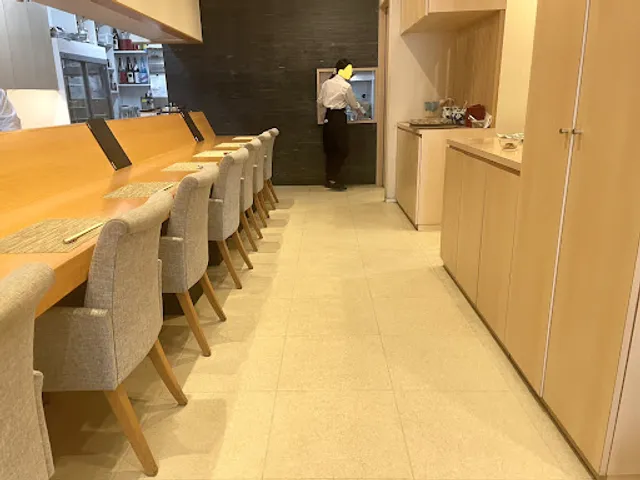 New Japanese cuisine "Niiro"