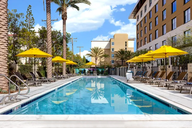 Hilton Garden Inn Anaheim Resort