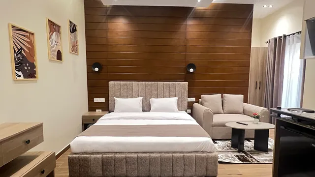 Regal View Aparthotel