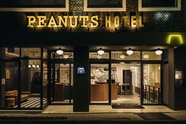 Peanuts Hotel
