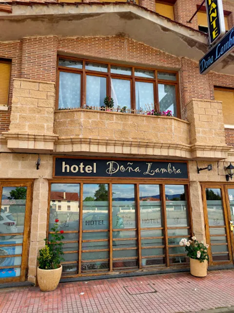 Hotel Doña Lambra