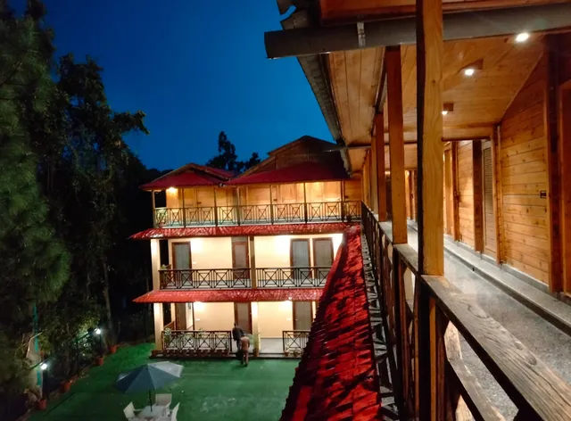 आVAAS Hill Resort, Lansdowne