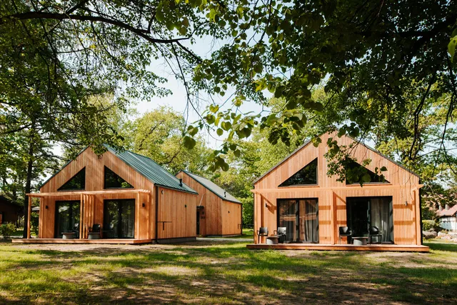 Jabłoń - Lake Resort