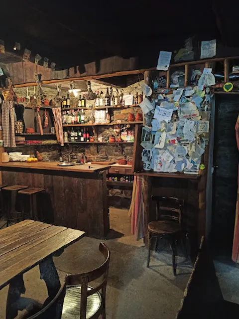 La Cantina de Sara. La Cantina de Montes.