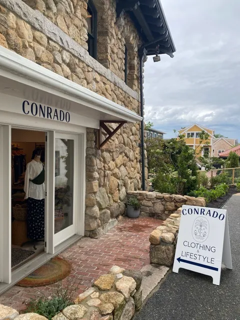 Conrado Clothing & Accessories