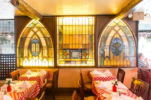 Mimi's Restaurant and Piano Bar