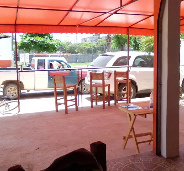 La Burrita Marisquera