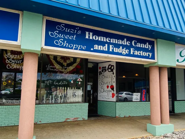 Suzi's Sweet Shoppe Chocolate and Gift Baskets