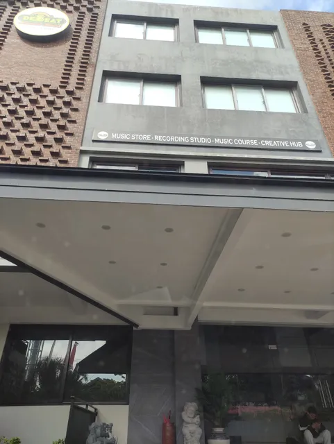 DeBeat Sunset Road Music Store