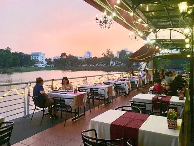 Secret Of Louisiana At The Lake Restaurant