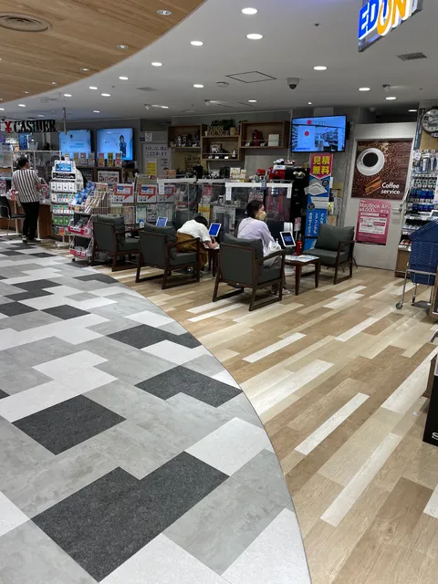 Edion JR Ashiyaekiten