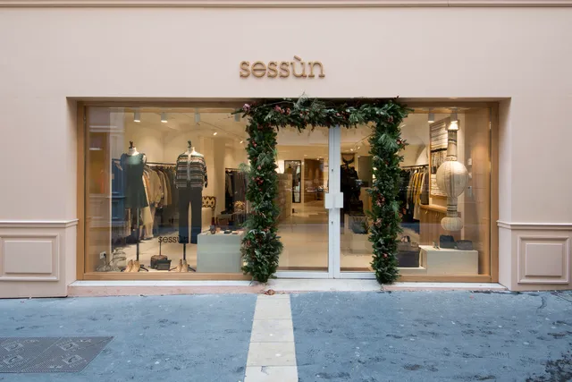 Sessun Aix-en-Provence