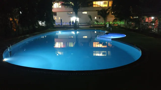 Jolly Poolside Hostel