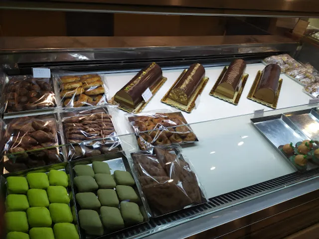 BAR Moderno Pasticceria Gelateria Yogurteria