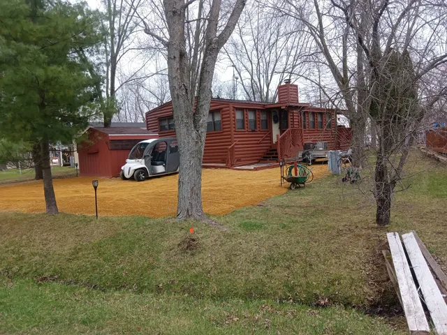 Woodhaven Lakes Realty