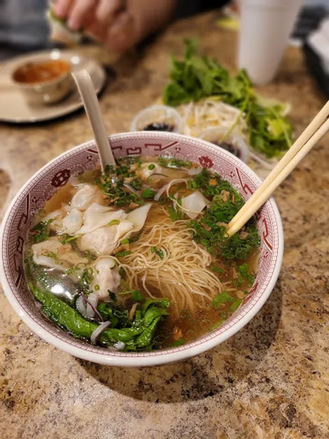 Pho Ben Houston - Heights