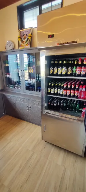 Hotel Jalsa Bar & Beer shopi