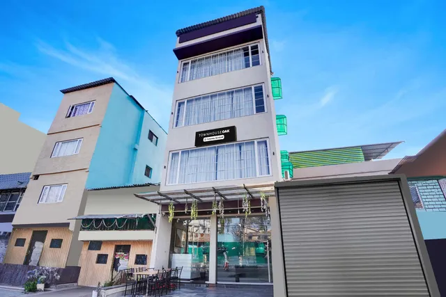 Townhouse Oak Pachmarhi Lakeview