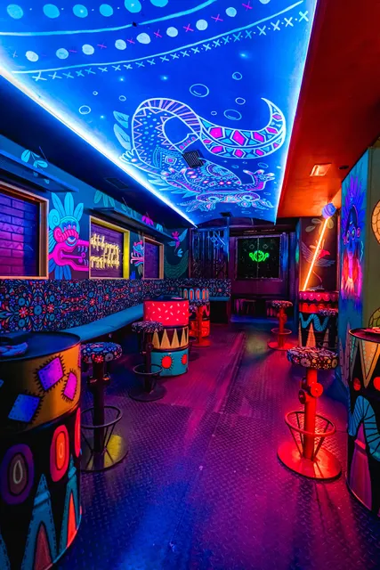 La Guaracha cocktail club