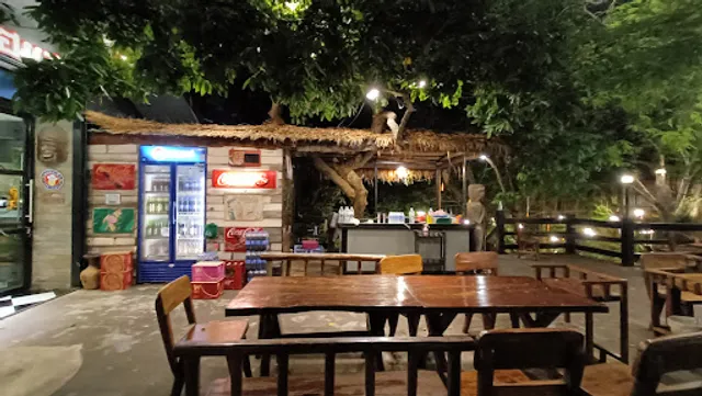 Let's Meet at the Mekong River Restaurant ! !, Mukdahan