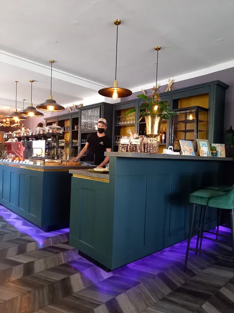 BERNHOFER Brasserie & Café