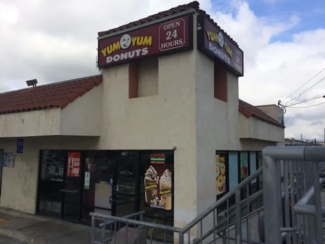Yum Yum Donuts