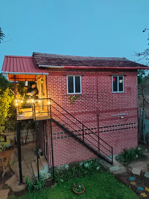 Esher - The Home Stay