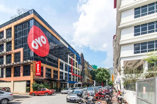 Super OYO 156 YP Boutique Hotel