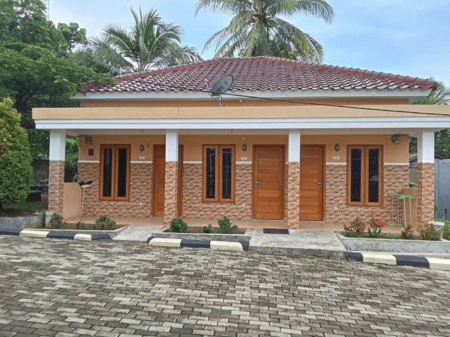 SETYA HOMESTAY TANJUNG LESUNG