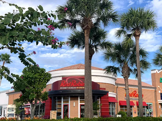 Red Robin Gourmet Burgers and Brews