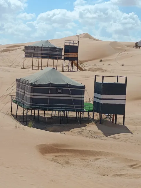 Hamood desert local camp