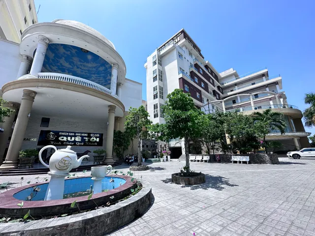 Que Toi Restaurant and Hotel