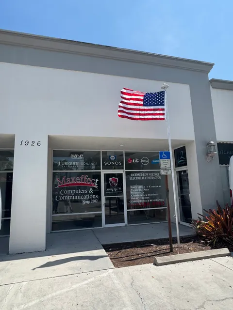 Maxeffect Computers & Communications, LLC