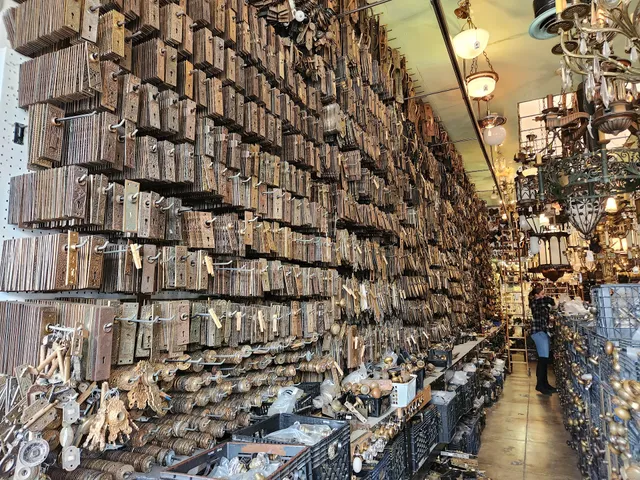 Liz's Antique Hardware & The Loft at Liz's