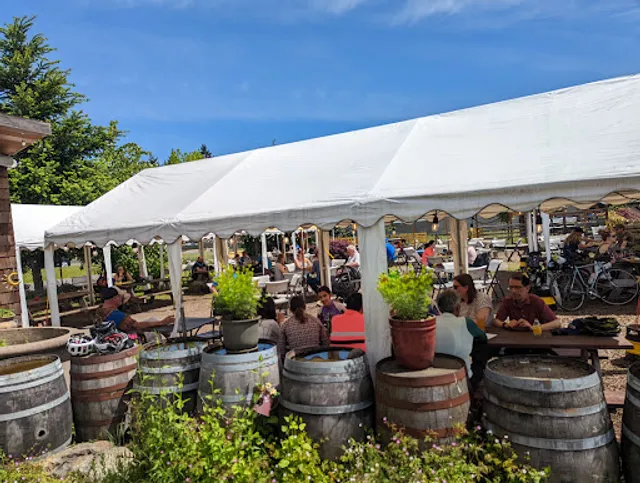 192 Brewing Company / The Lake Trail Taproom