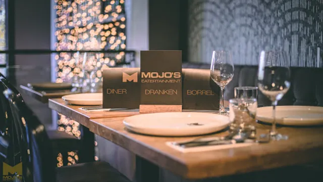 Mojo's Eatertainment