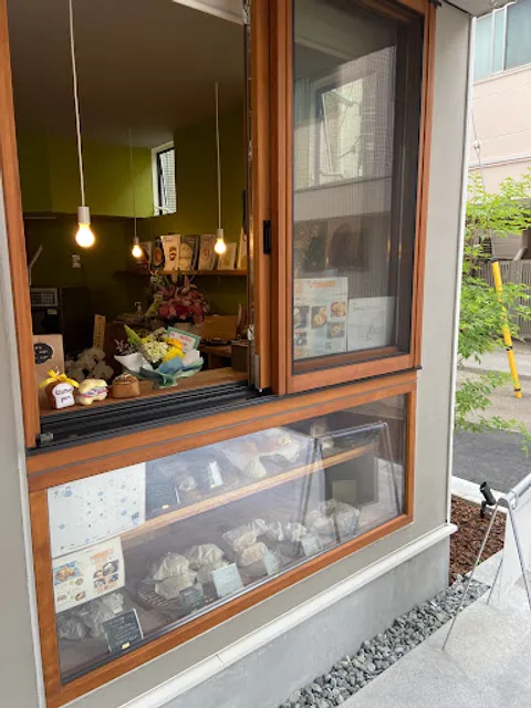 tsumugi bakery (ツムギ ベーカリー)